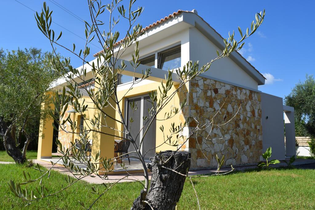 Three Stars Luxury Villas Moraitika Exterior foto
