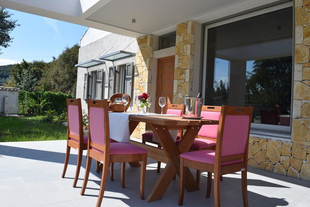 Three Stars Luxury Villas Moraitika Exterior foto