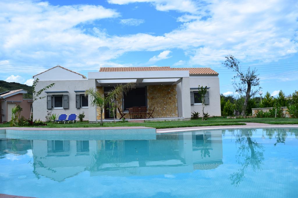 Three Stars Luxury Villas Moraitika Exterior foto