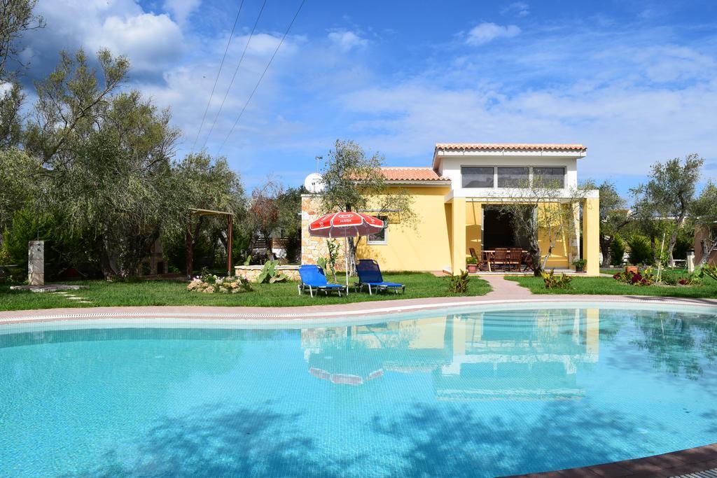 Three Stars Luxury Villas Moraitika Exterior foto