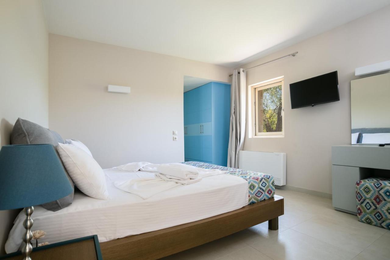 Three Stars Luxury Villas Moraitika Exterior foto